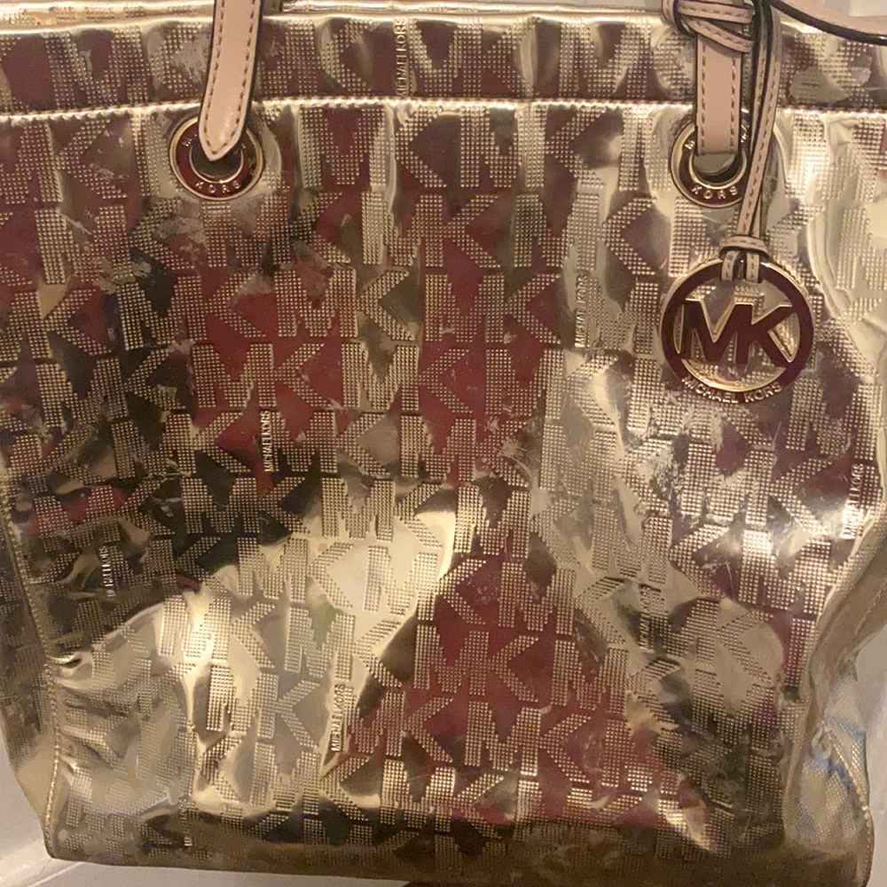 ✨Gold Metallic Michael Kors Tote✨